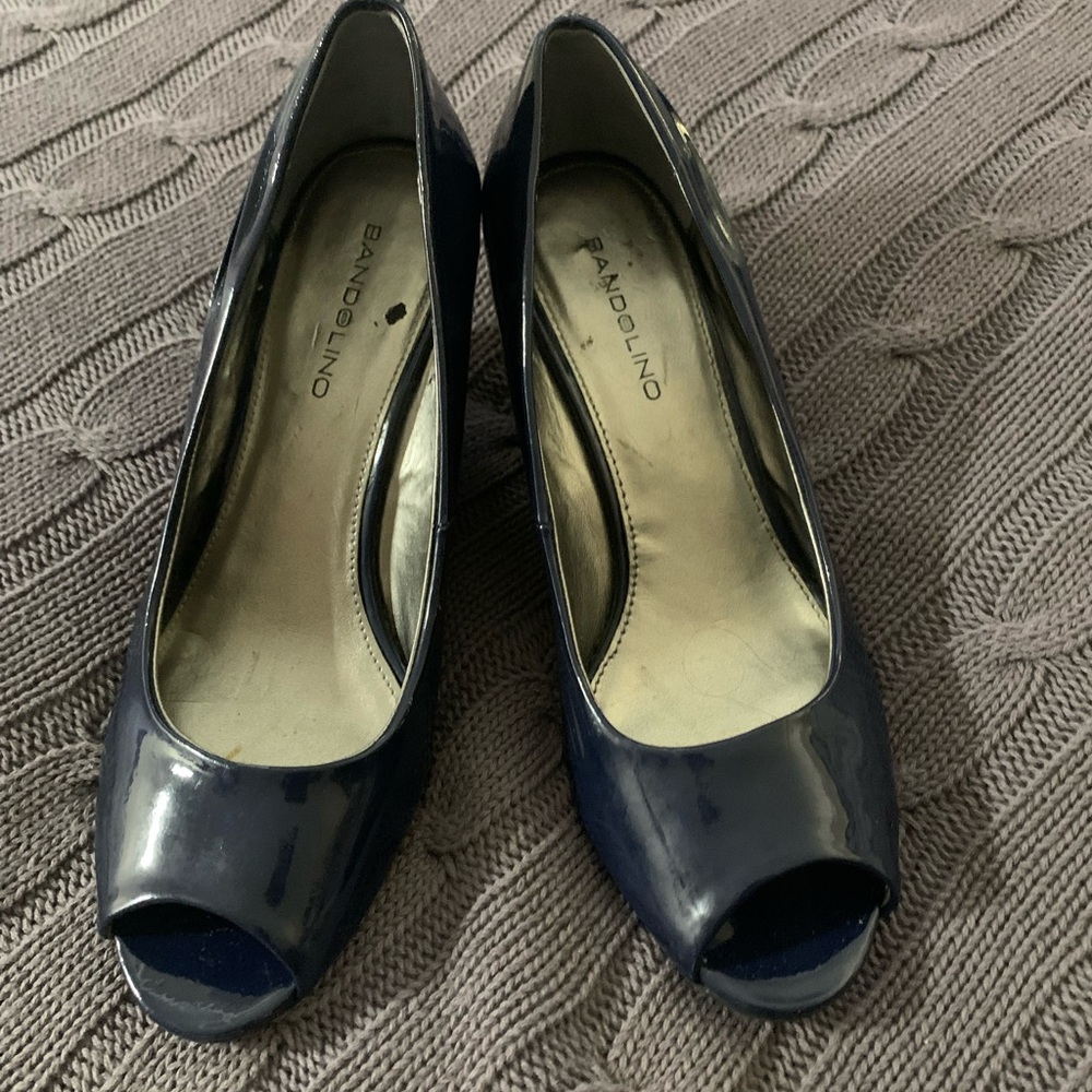 Bandolino Women's Navy Peep Toe Wedges